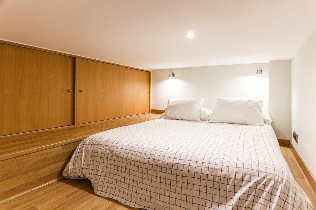 Art House Fira Apartments บาร์เซโลนา ภายนอก รูปภาพ