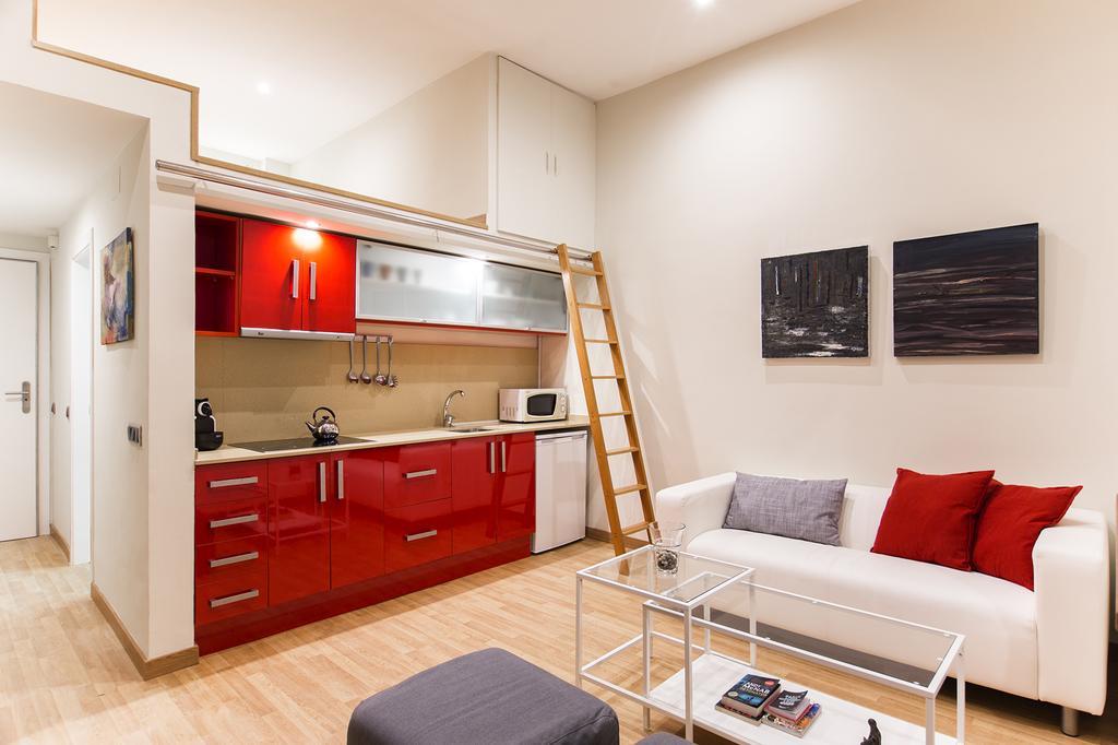 Art House Fira Apartments บาร์เซโลนา ภายนอก รูปภาพ