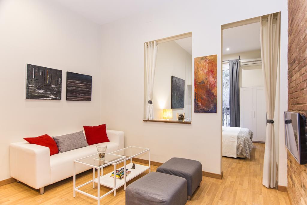 Art House Fira Apartments บาร์เซโลนา ภายนอก รูปภาพ