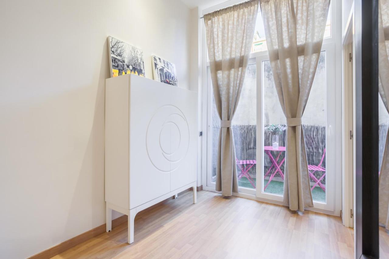 Art House Fira Apartments บาร์เซโลนา ภายนอก รูปภาพ